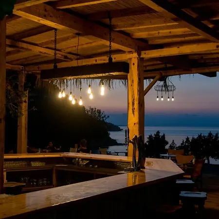 Campsite Aphrodite Family Eco