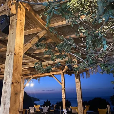 Aphrodite Family Eco نيو تشوريو